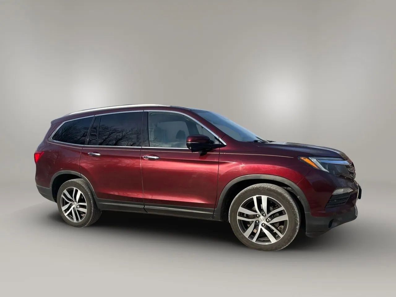 Used 2018 Honda Pilot Touring image 15