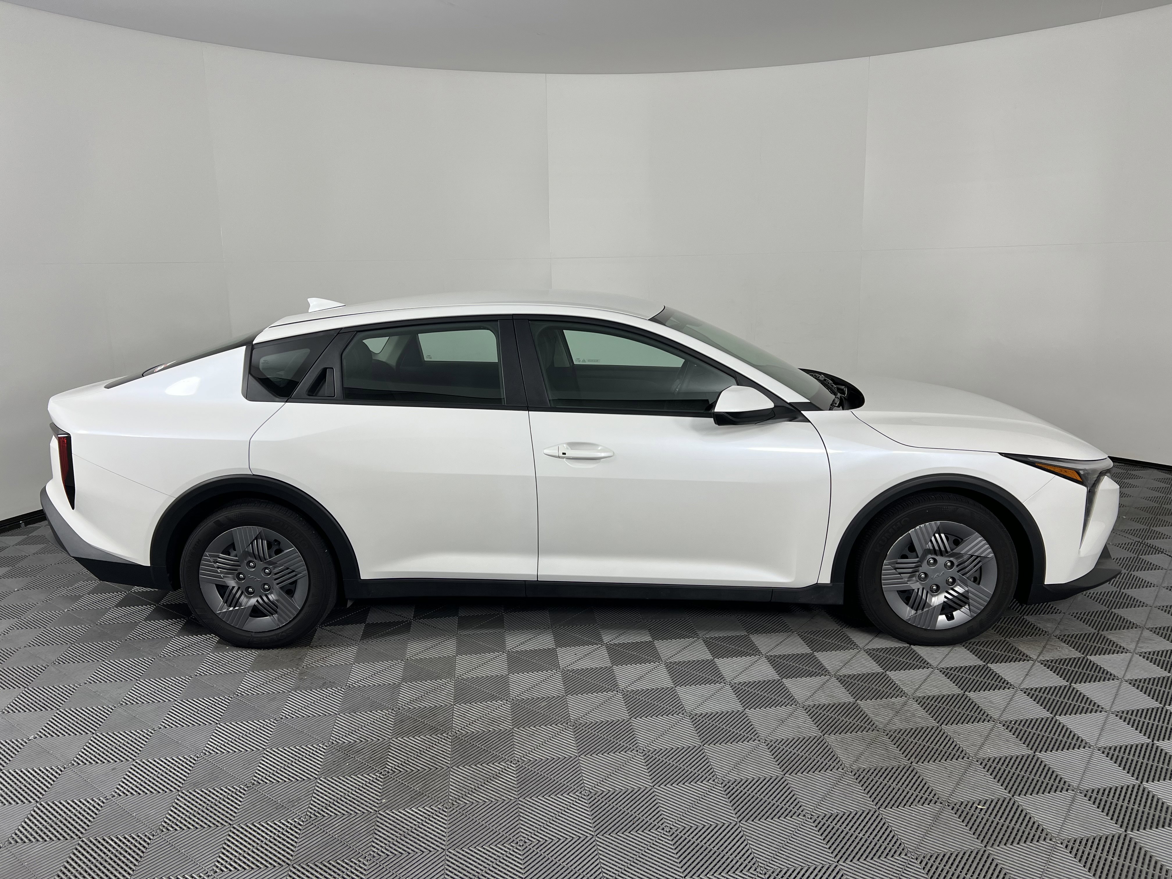 Used 2025 Kia K4 FWD image 14