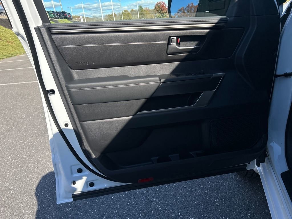 New 2026 Toyota Tundra SR5 image 18