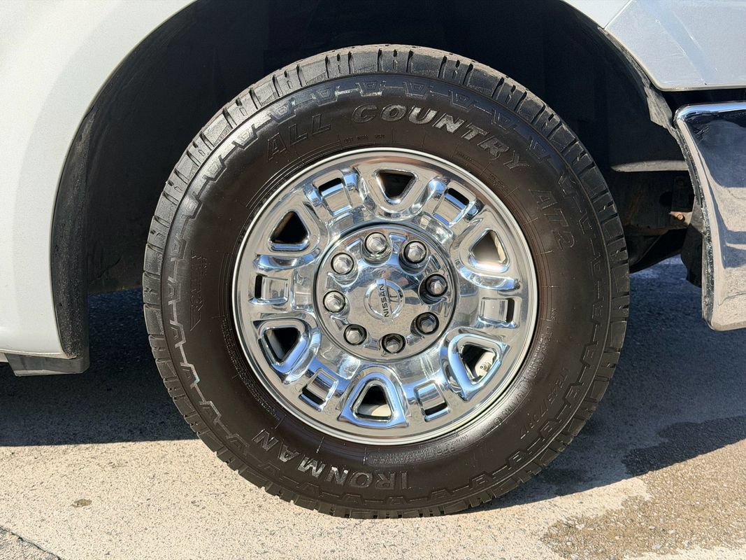 Used 2018 Nissan NV 3500 SL RWD image 25