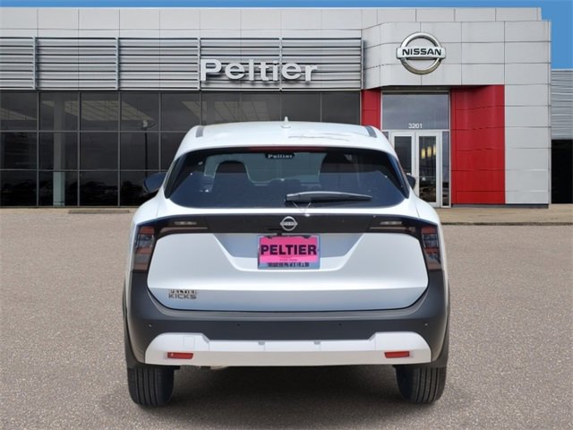 New 2025 Nissan Kicks SV w/ Illumination Package image 4