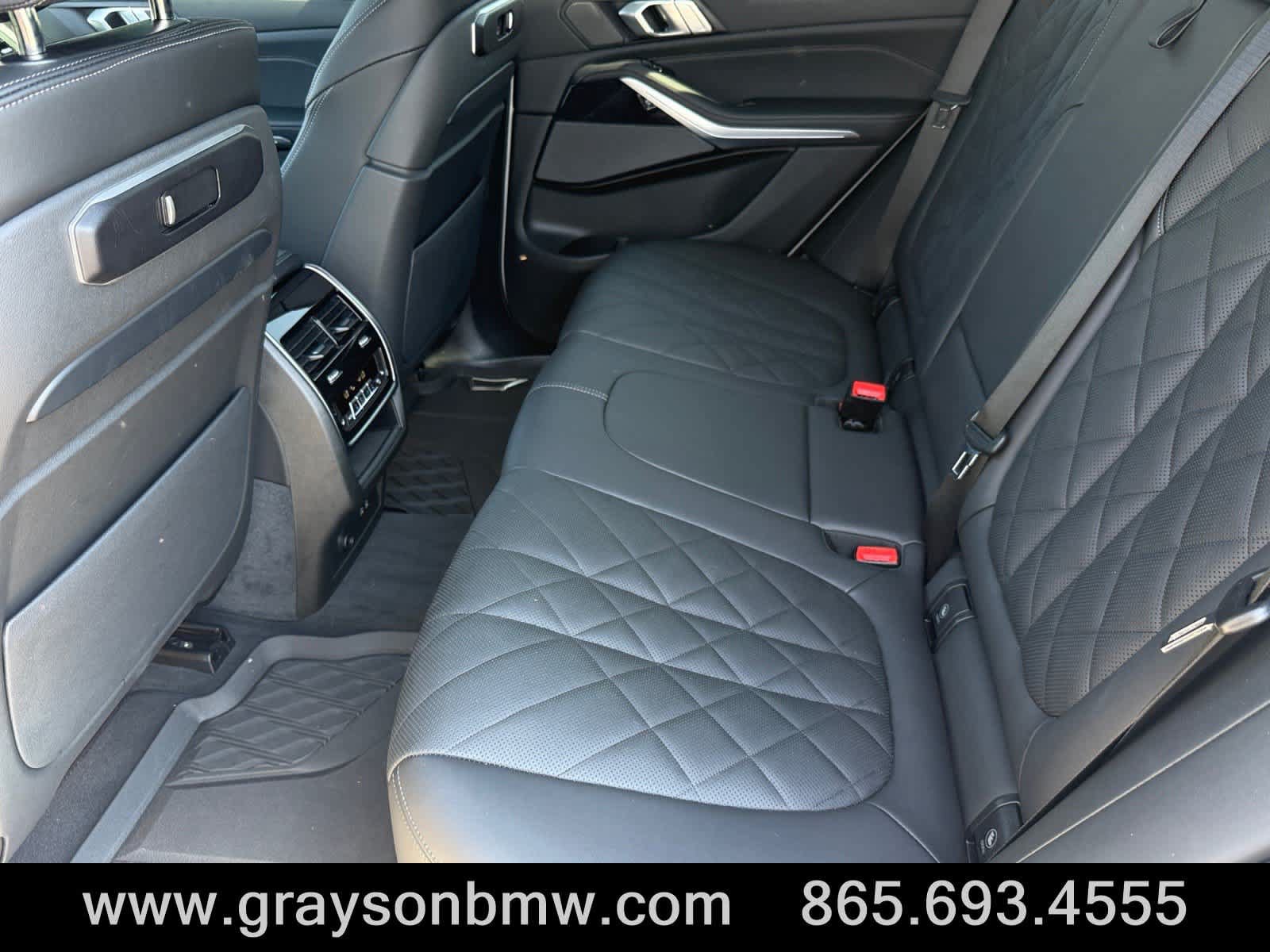 Used 2026 BMW X5 xDrive40i w/ Executive Package AWD/4WD image 18