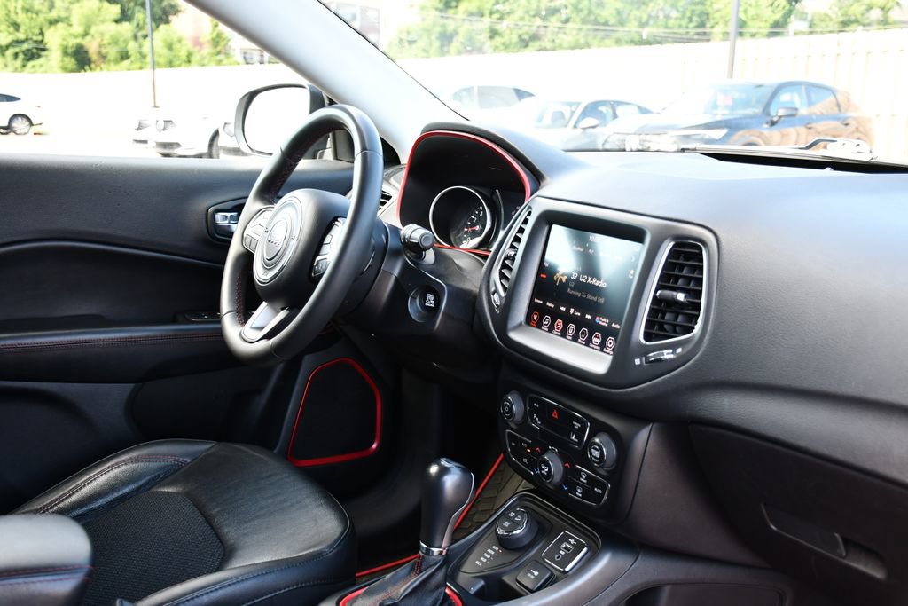 Used 2021 Jeep Compass Trailhawk AWD/4WD image 35