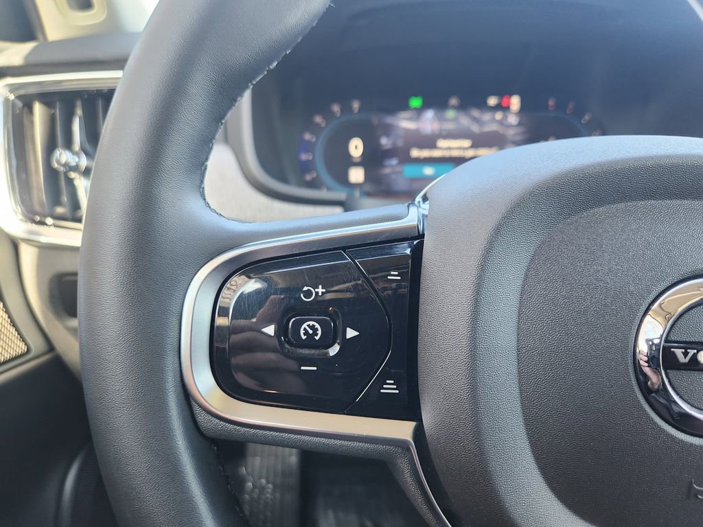 Used 2024 Volvo V90 B6 Cross Country Plus w/ Climate Package image 16