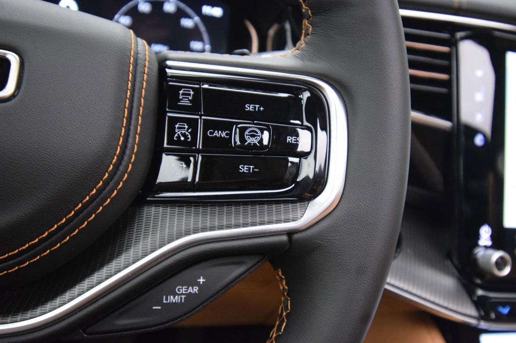 New 2026 Jeep Grand Wagoneer Summit AWD/4WD image 28