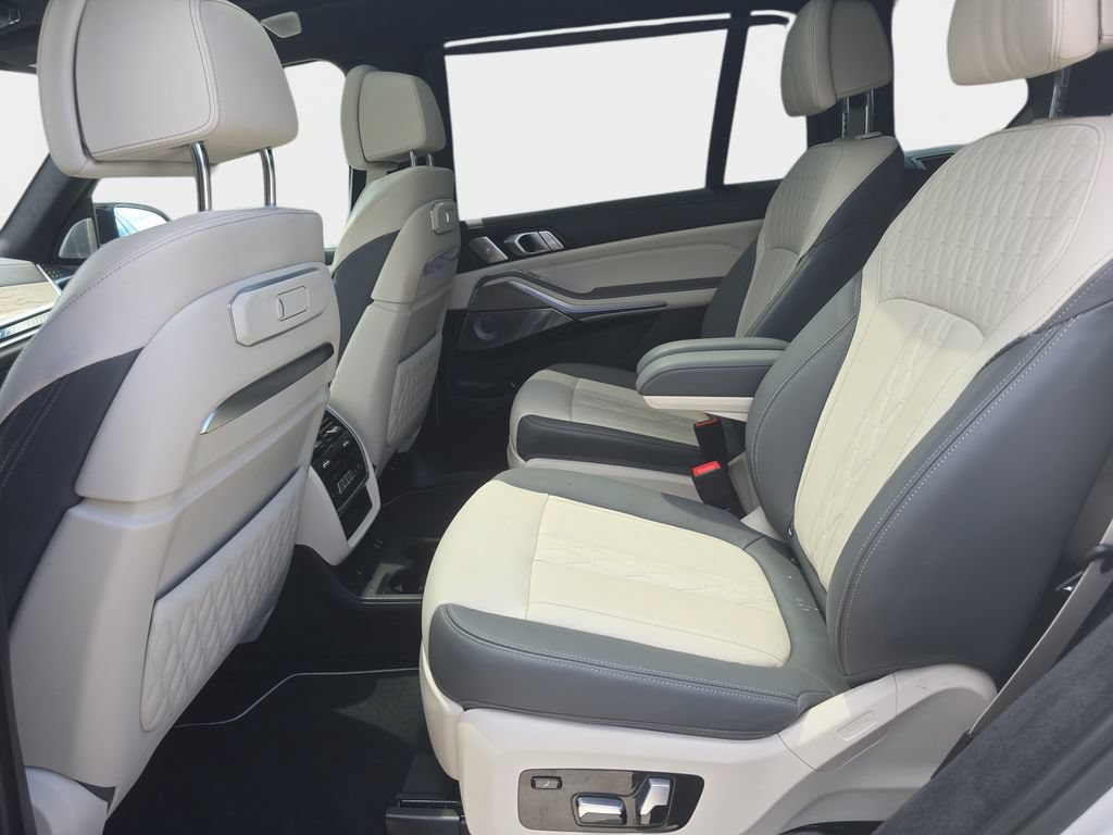 Certified 2024 BMW X7 M60i w/ Executive Package AWD/4WD image 16