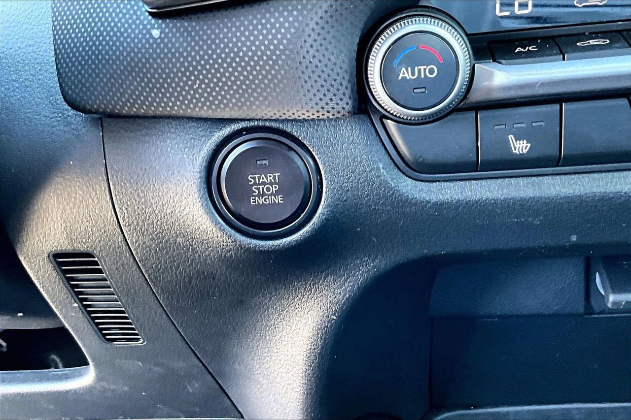 Used 2024 MAZDA CX-50 AWD 2.5 S w/ Preferred Package image 17