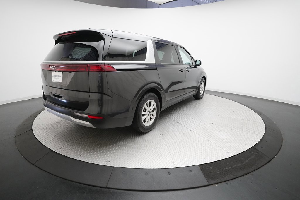 Certified 2024 Kia Carnival LX image 36