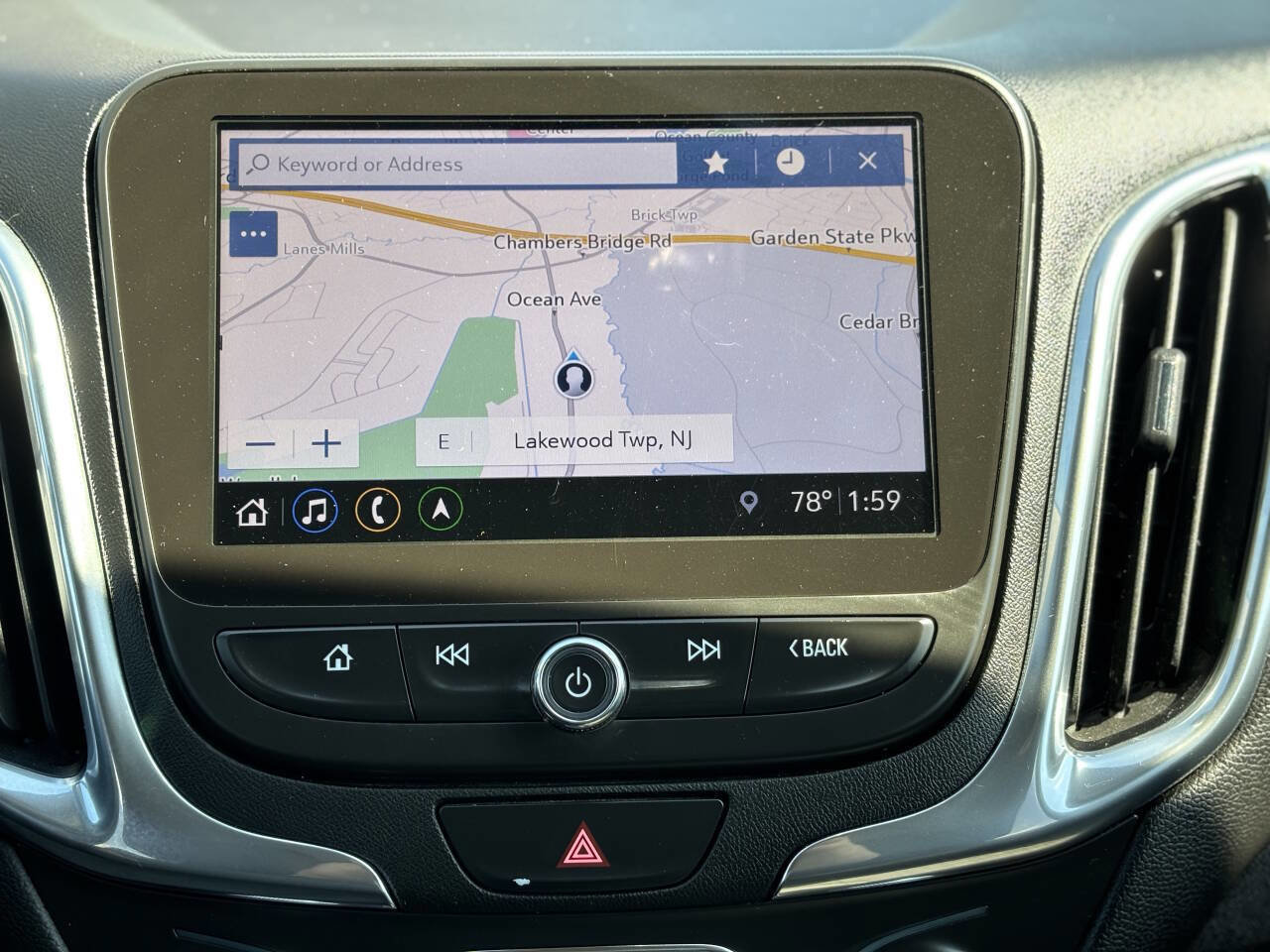 Used 2020 Chevrolet Equinox LT image 22