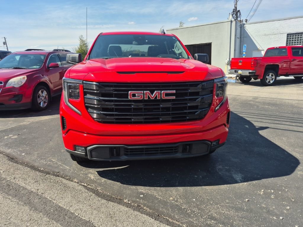 Used 2025 GMC Sierra 1500 Elevation image 2
