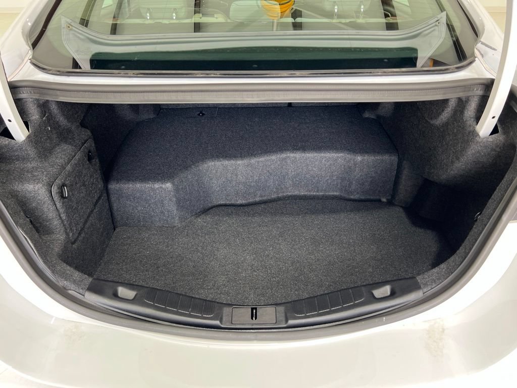 Used 2018 Ford Fusion S FWD image 23