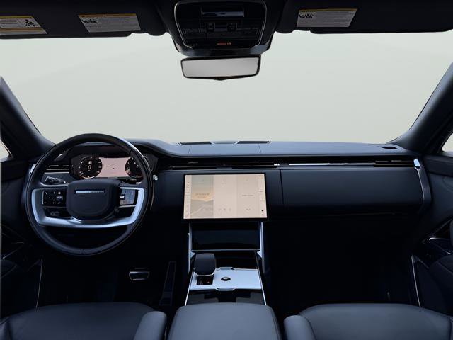Certified 2024 Land Rover Range Rover Long Wheelbase Autobiography image 13