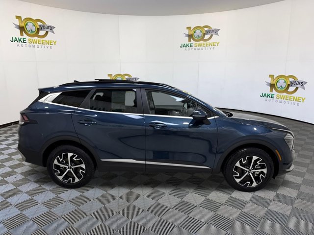 Certified 2024 Kia Sportage EX w/ EX Premium Package AWD/4WD image 11