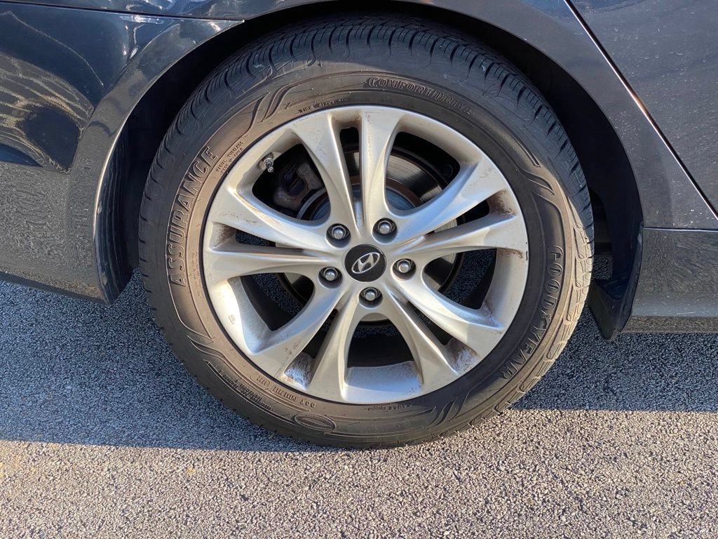 Used 2011 Hyundai Sonata Limited FWD image 9