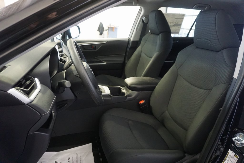 New 2025 Toyota RAV4 LE image 18