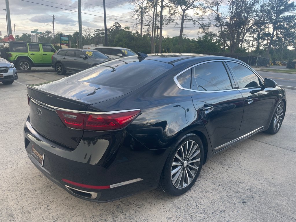 Used 2017 Kia Cadenza Technology FWD image 2