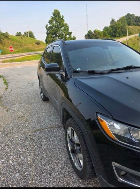 Used 2019 Jeep Compass Limited AWD/4WD image 6