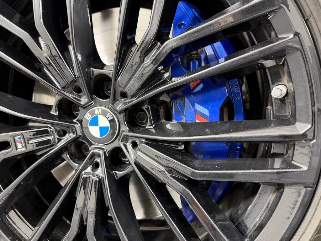 Used 2022 BMW M550i xDrive AWD/4WD image 15