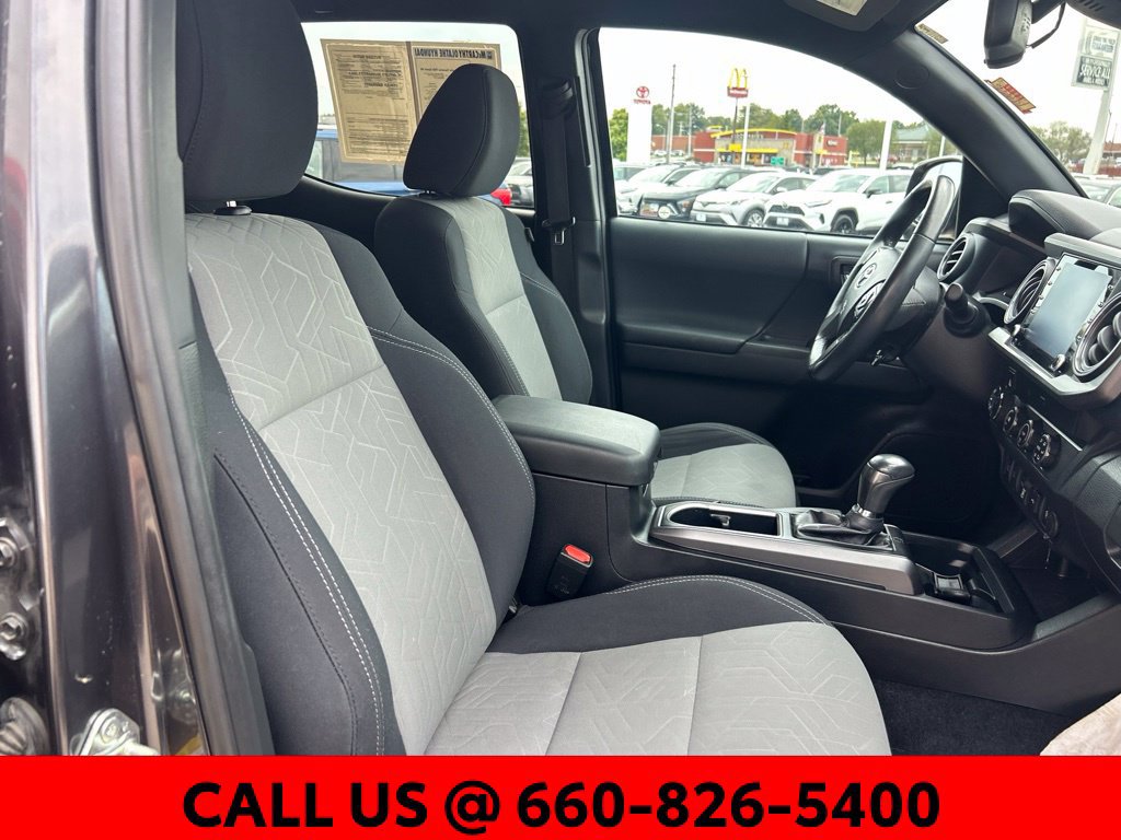 Used 2020 Toyota Tacoma TRD Sport w/ Technology Package AWD/4WD image 7