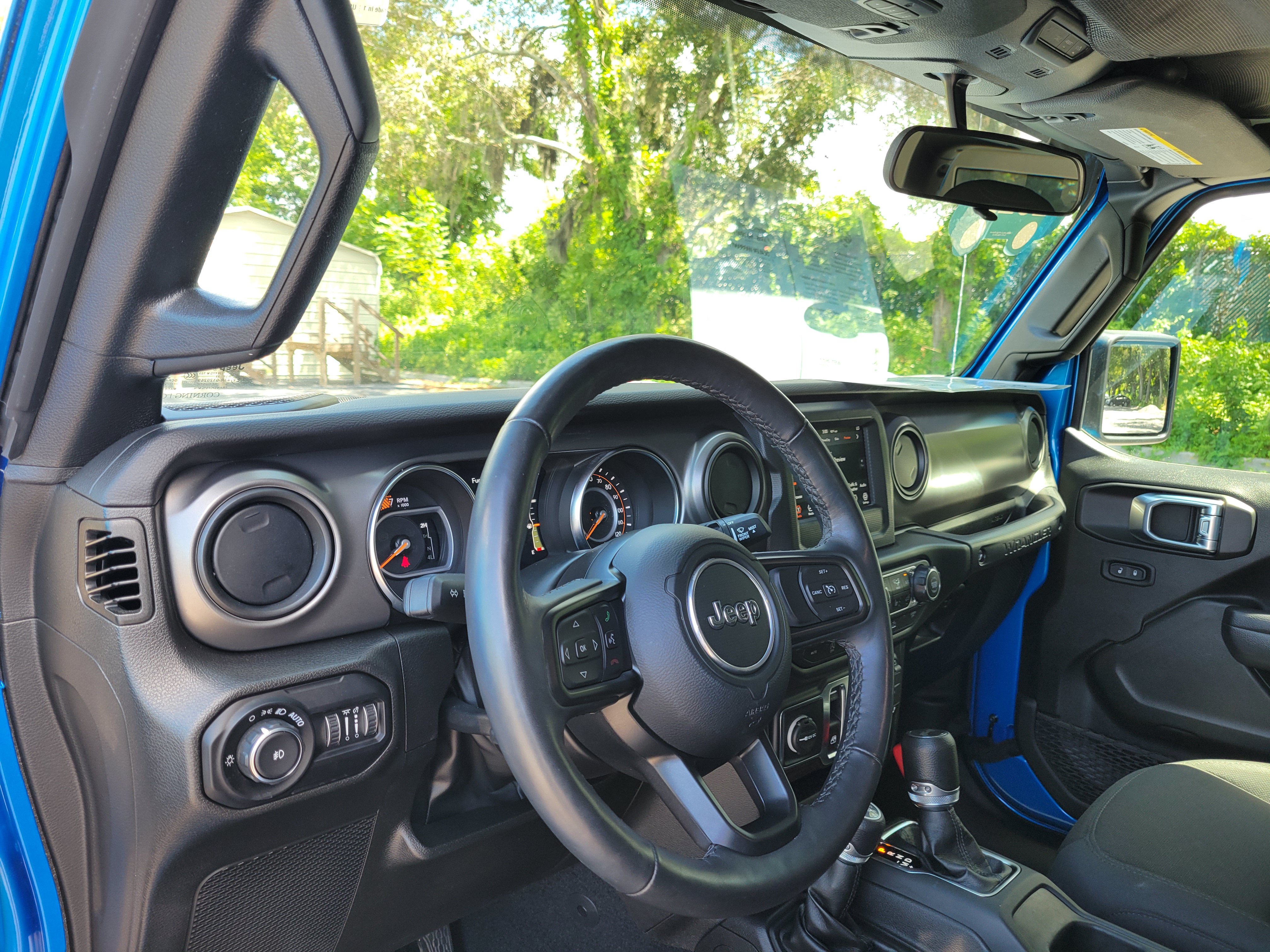 Used 2022 Jeep Wrangler Sport AWD/4WD image 23