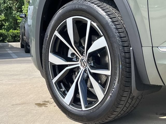 New 2026 Volkswagen Atlas Cross Sport SEL Premium R-Line AWD/4WD image 6
