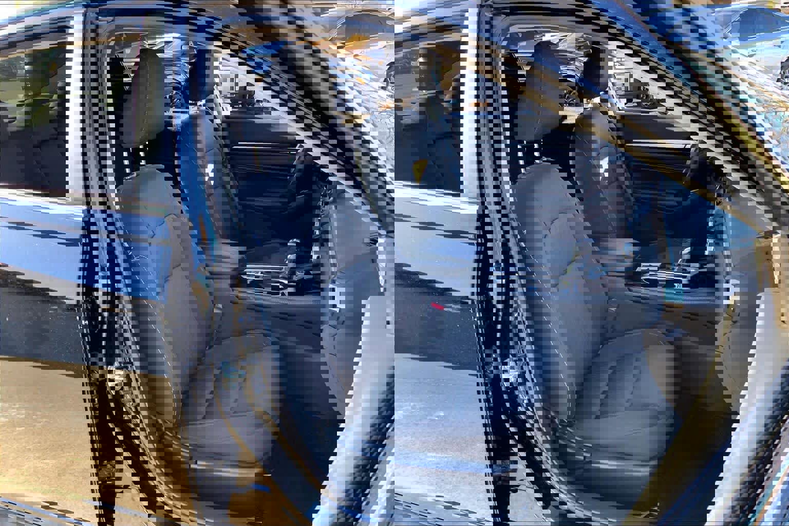 Used 2023 Nissan Altima 2.5 SV w/ SV Premium Package image 8