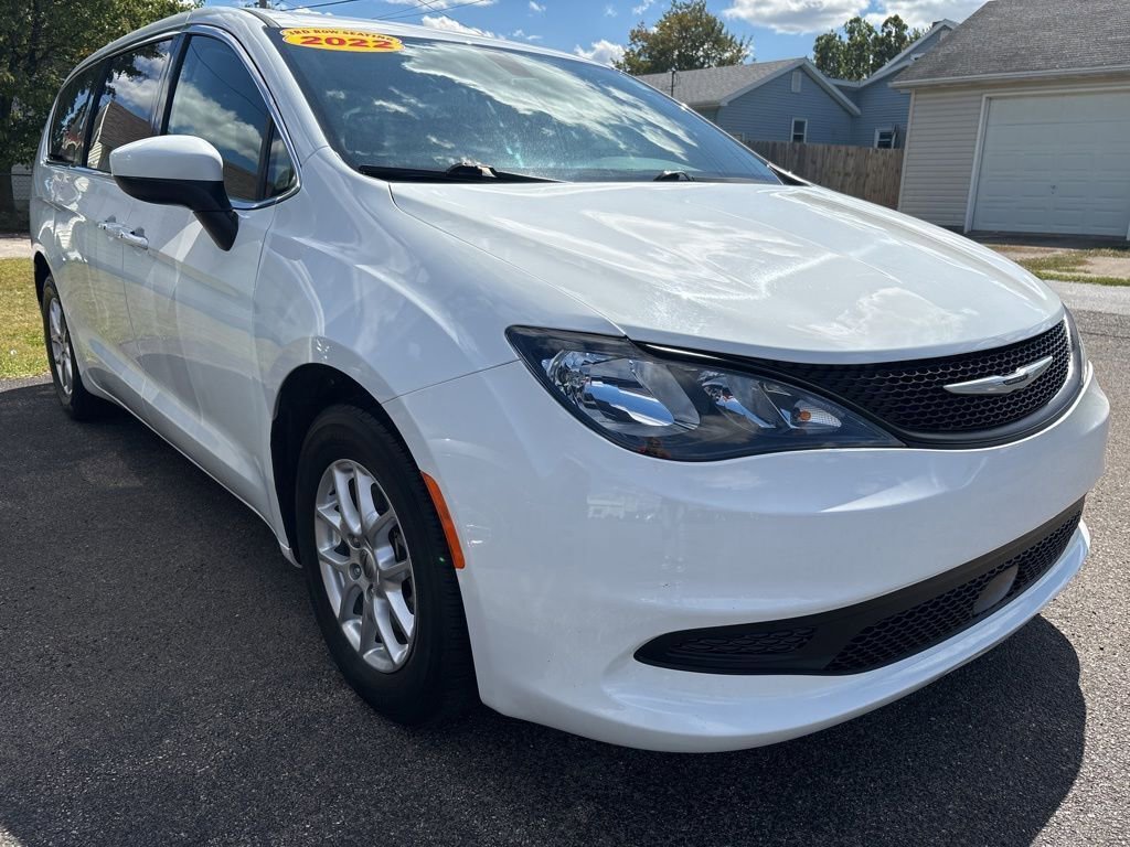 Used 2022 Chrysler Voyager LX