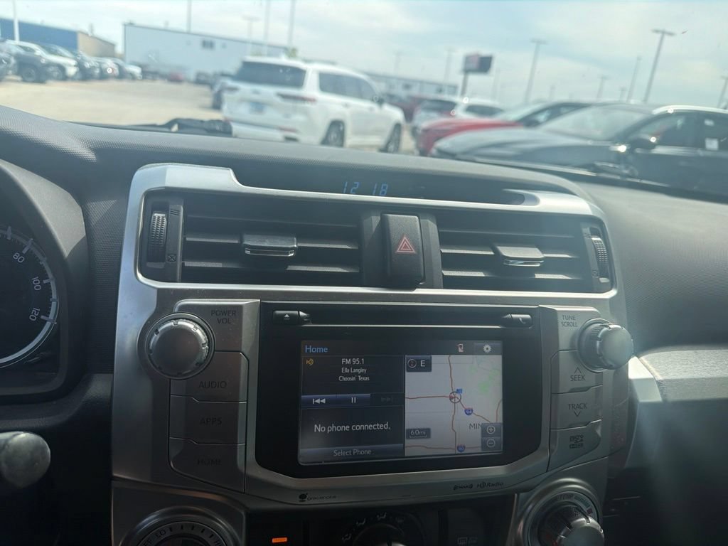 Used 2018 Toyota 4Runner SR5 Premium w/ Wilderness Package AWD/4WD image 15