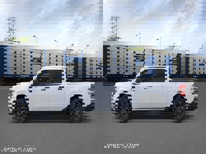 New 2026 Ford Maverick XLT image 3