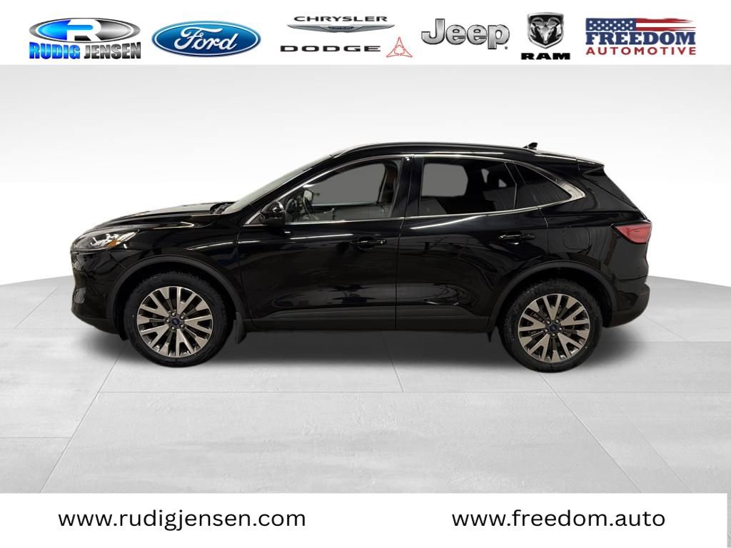 Used 2020 Ford Escape Titanium image 7