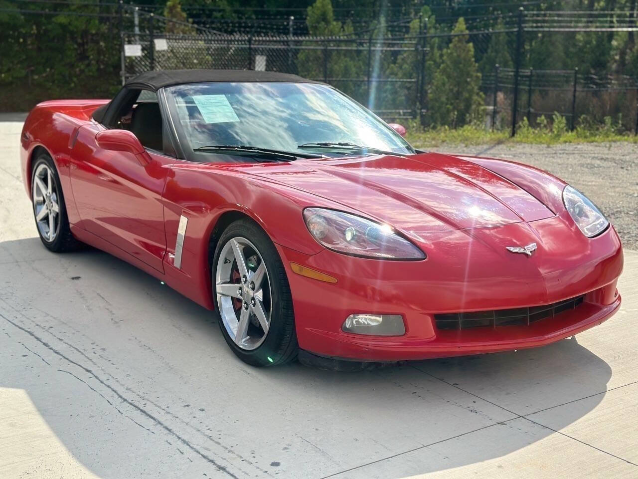 Used 2005 Chevrolet Corvette Convertible w/ Preferred Equipment Group image 3