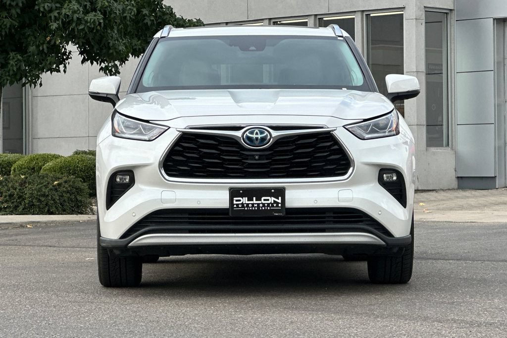 Used 2021 Toyota Highlander Platinum AWD/4WD image 12