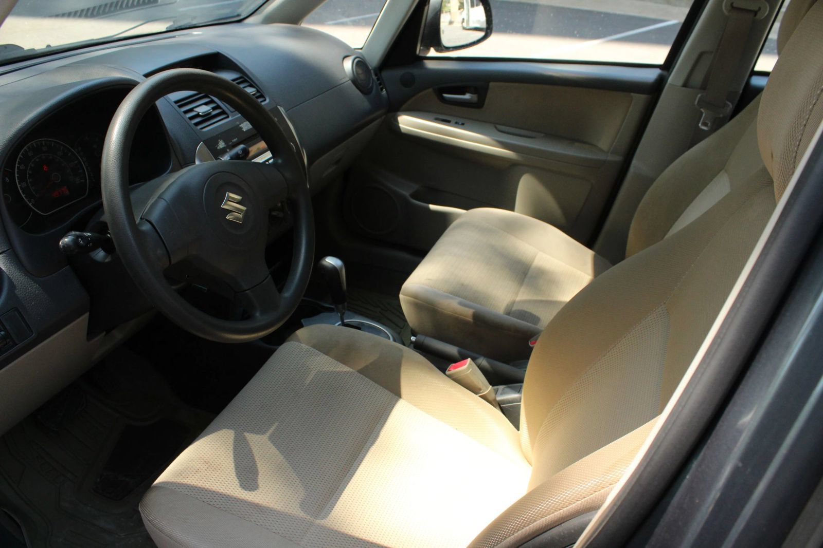 Used 2009 Suzuki SX4 Sedan FWD image 13