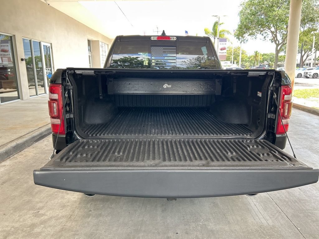 Used 2022 RAM 1500 Laramie AWD/4WD image 38