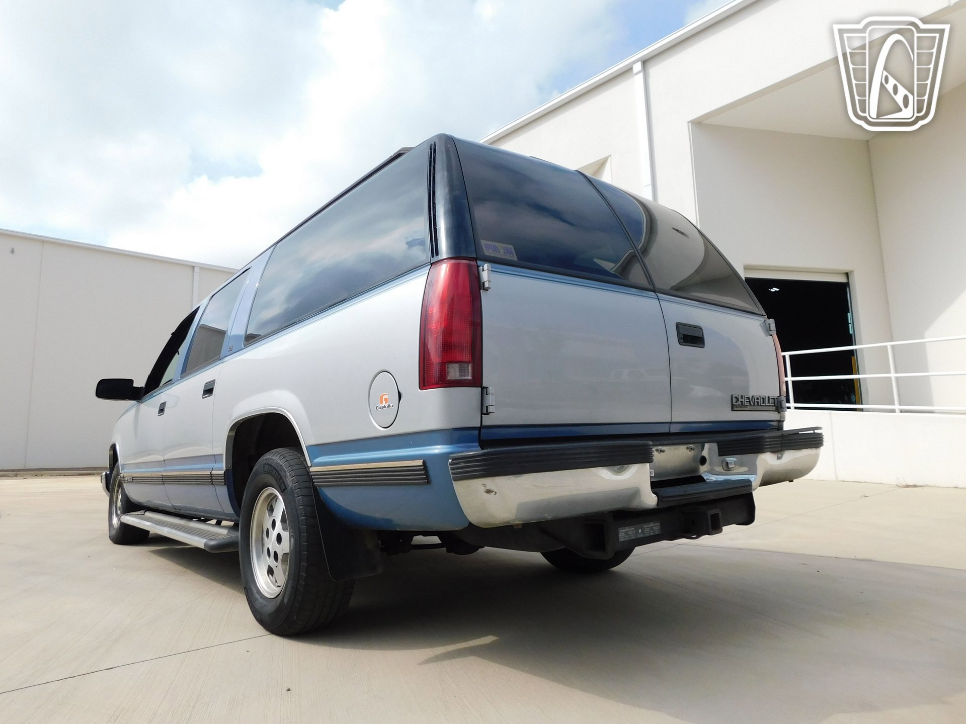 Used 1995 Chevrolet Suburban image 18