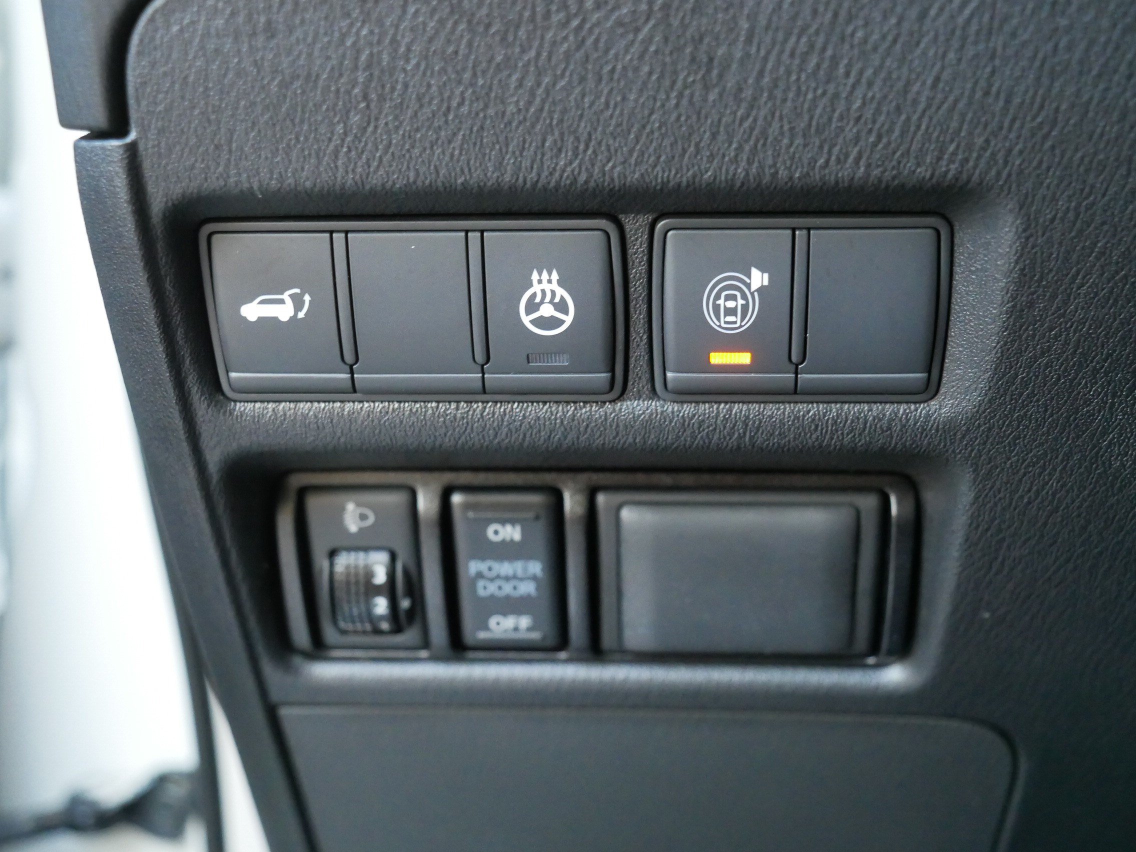 Certified 2018 Nissan Armada Platinum w/ Interior Lighting Package AWD/4WD image 26
