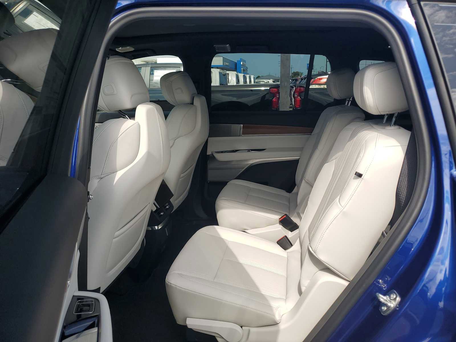 New 2026 Cadillac Vistiq Sport image 14