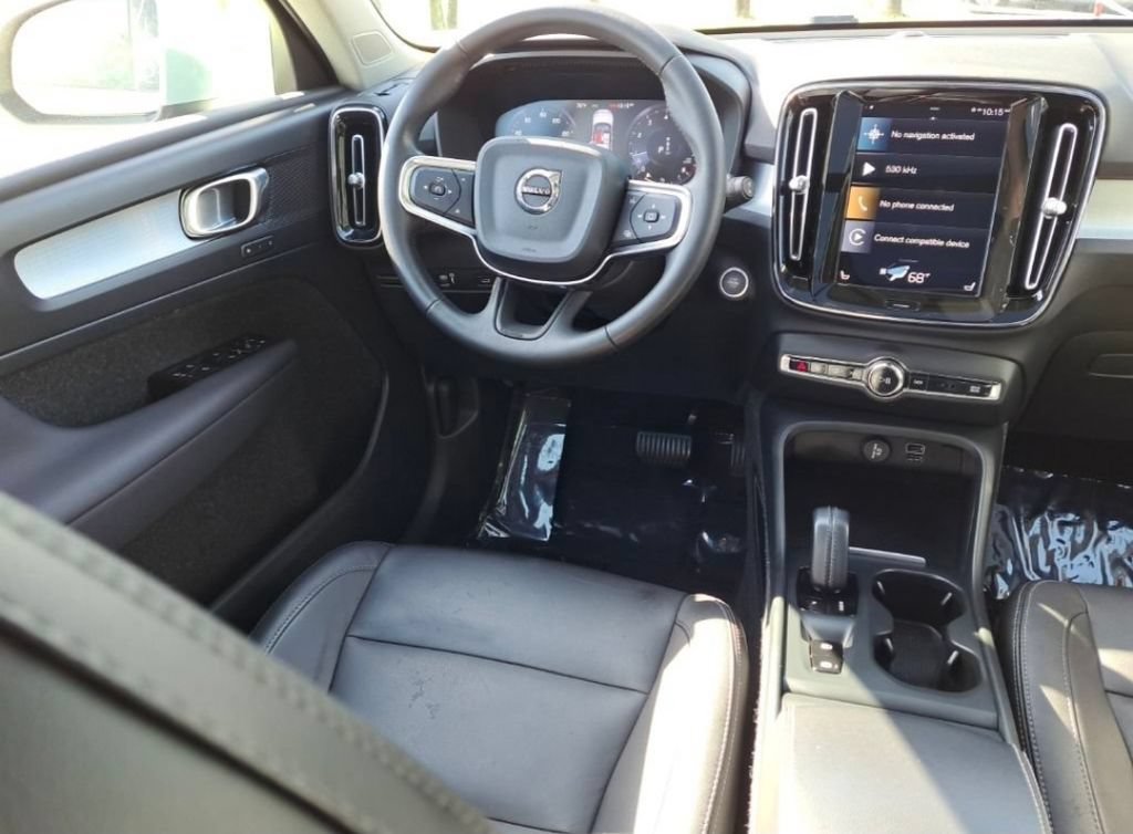 Used 2021 Volvo XC40 T5 Momentum w/ Climate Package AWD/4WD image 10