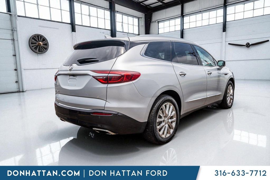 Used 2021 Buick Enclave Premium w/ Surround and Sites Package image 31