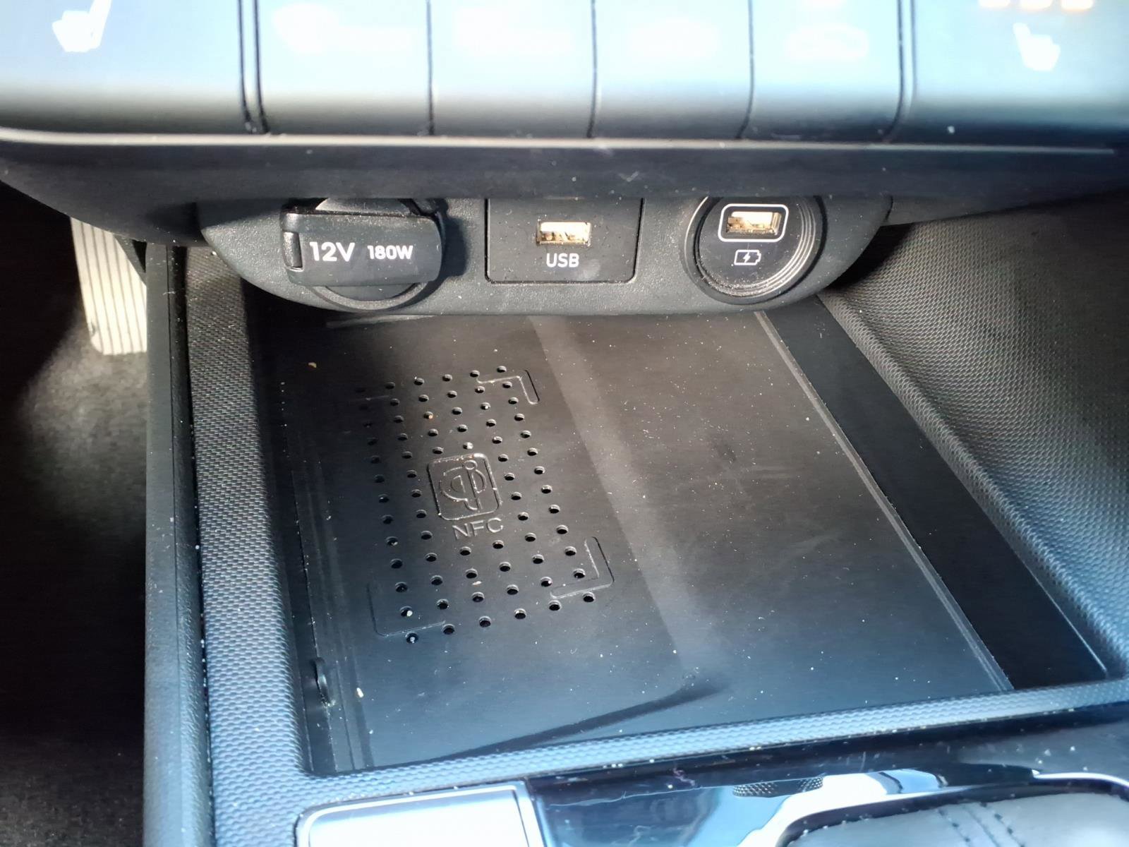 Certified 2023 Hyundai Elantra Limited image 23