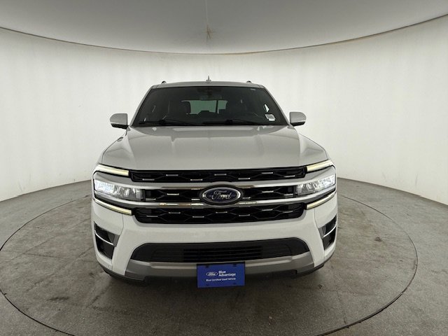 Used 2023 Ford Expedition Limited image 2