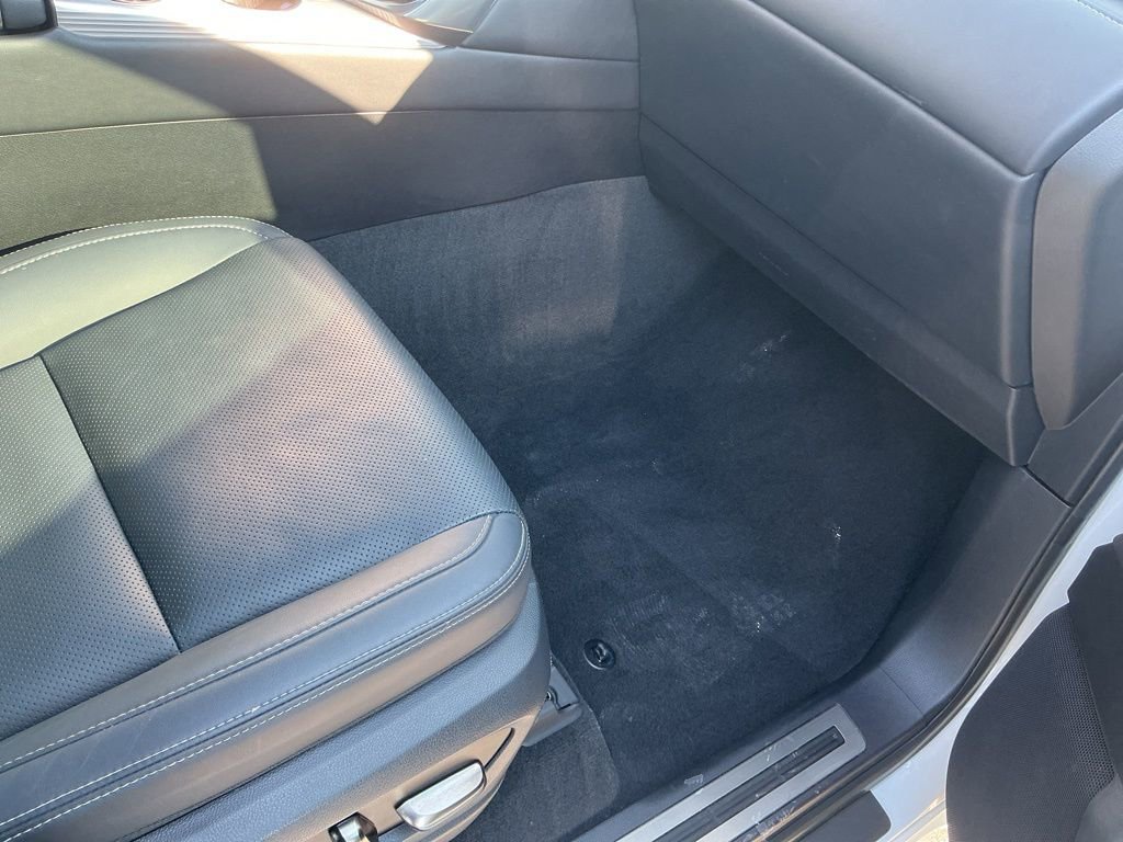 Used 2024 Lexus LX 600 F Sport image 21