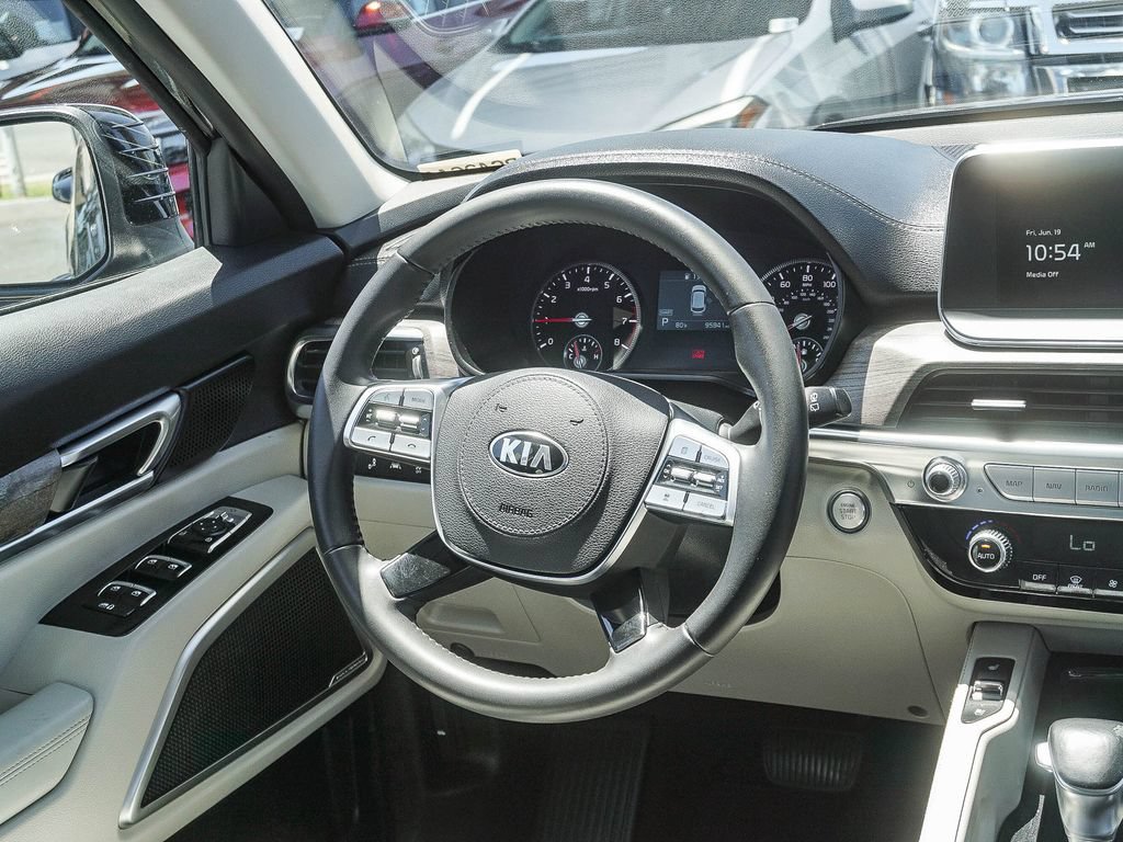 Used 2020 Kia Telluride EX FWD image 17