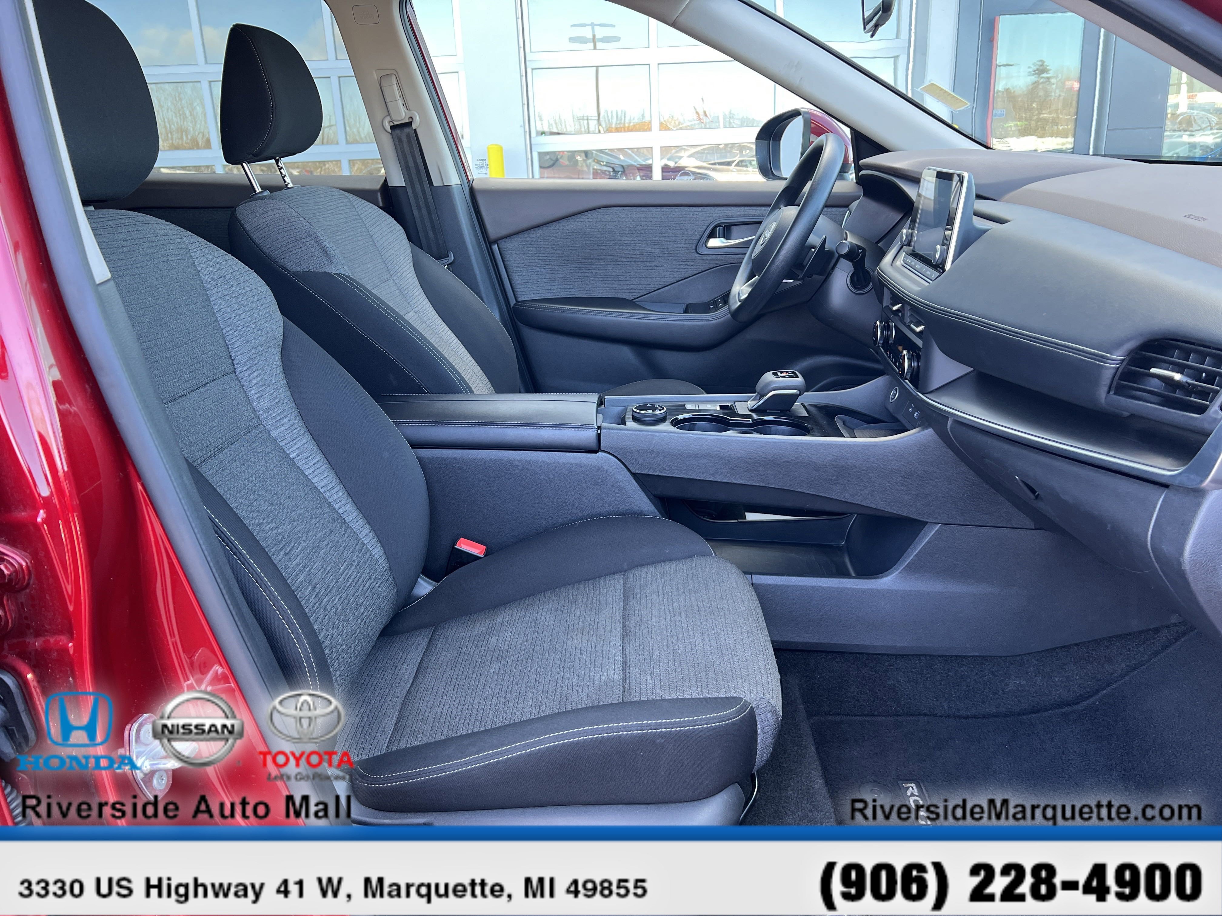 Used 2023 Nissan Rogue SV image 23