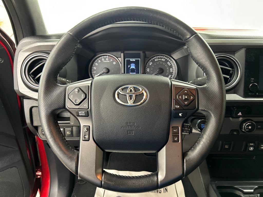 Used 2018 Toyota Tacoma TRD Sport RWD image 18