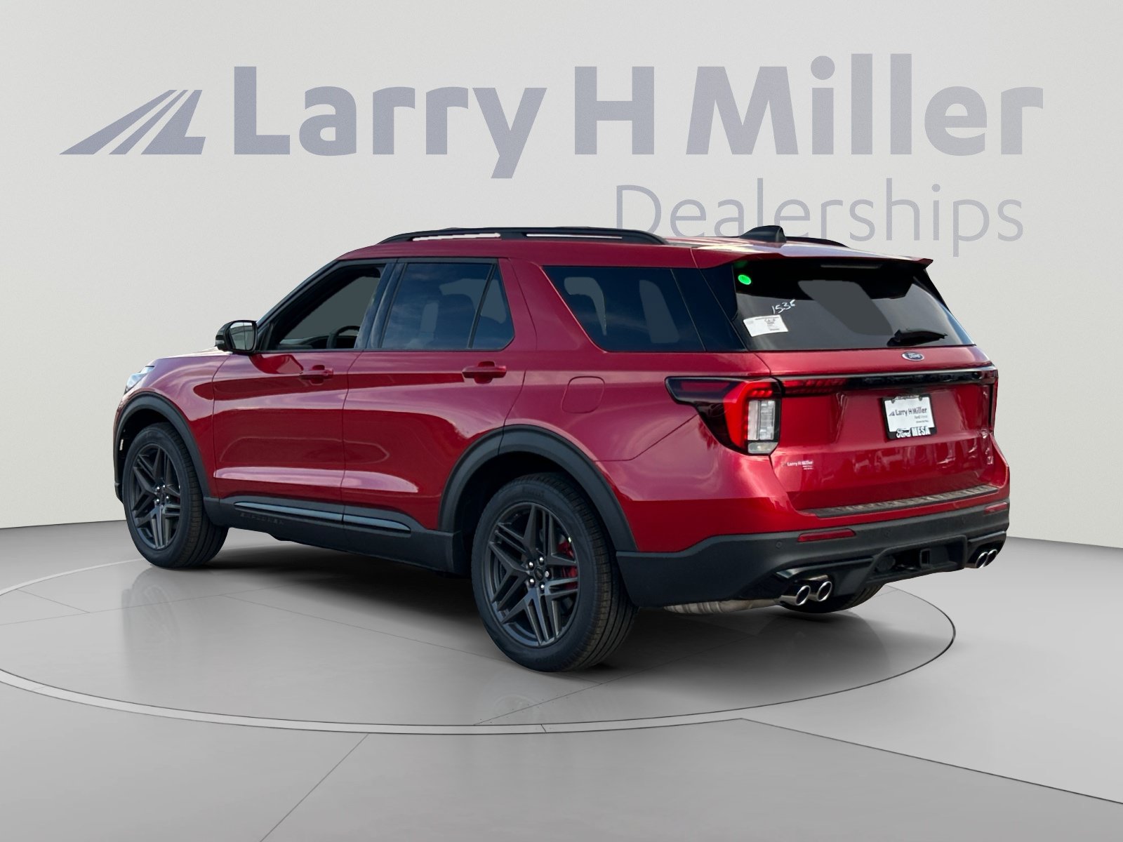 New 2026 Ford Explorer ST w/ Sun And Sound Package AWD/4WD image 3