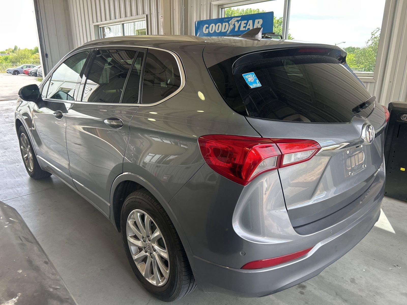 Used 2020 Buick Envision Essence image 6