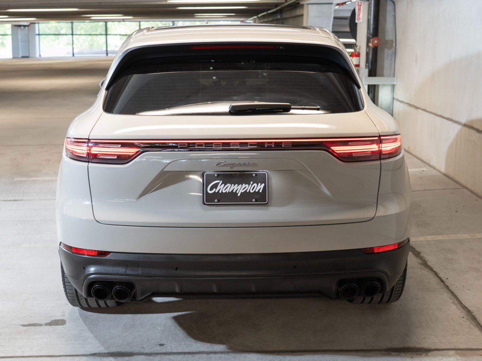Certified 2023 Porsche Cayenne AWD/4WD image 10