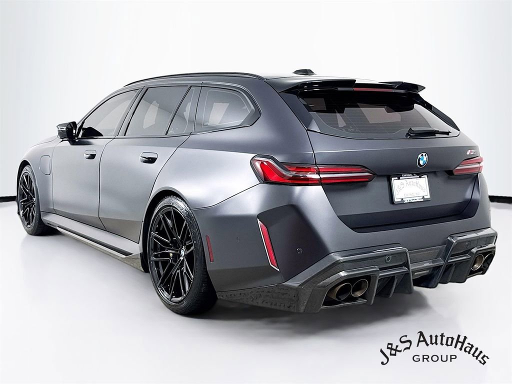 Used 2025 BMW M5 Touring image 5