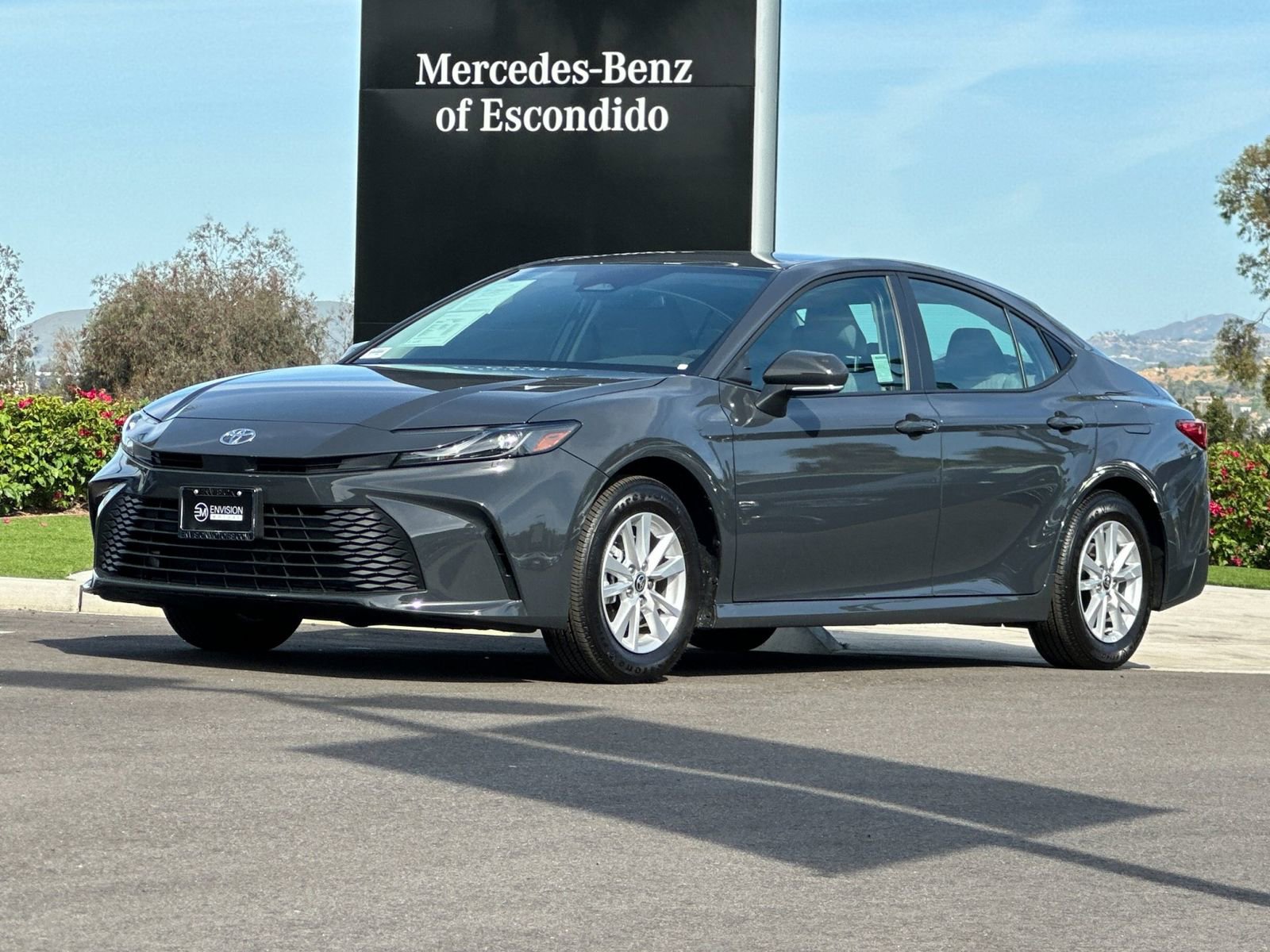 Used 2026 Toyota Camry LE image 7